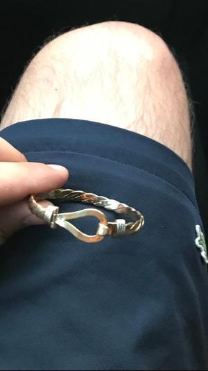 gucci hook bangle