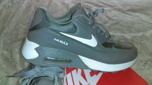 nike air max size 7 mens