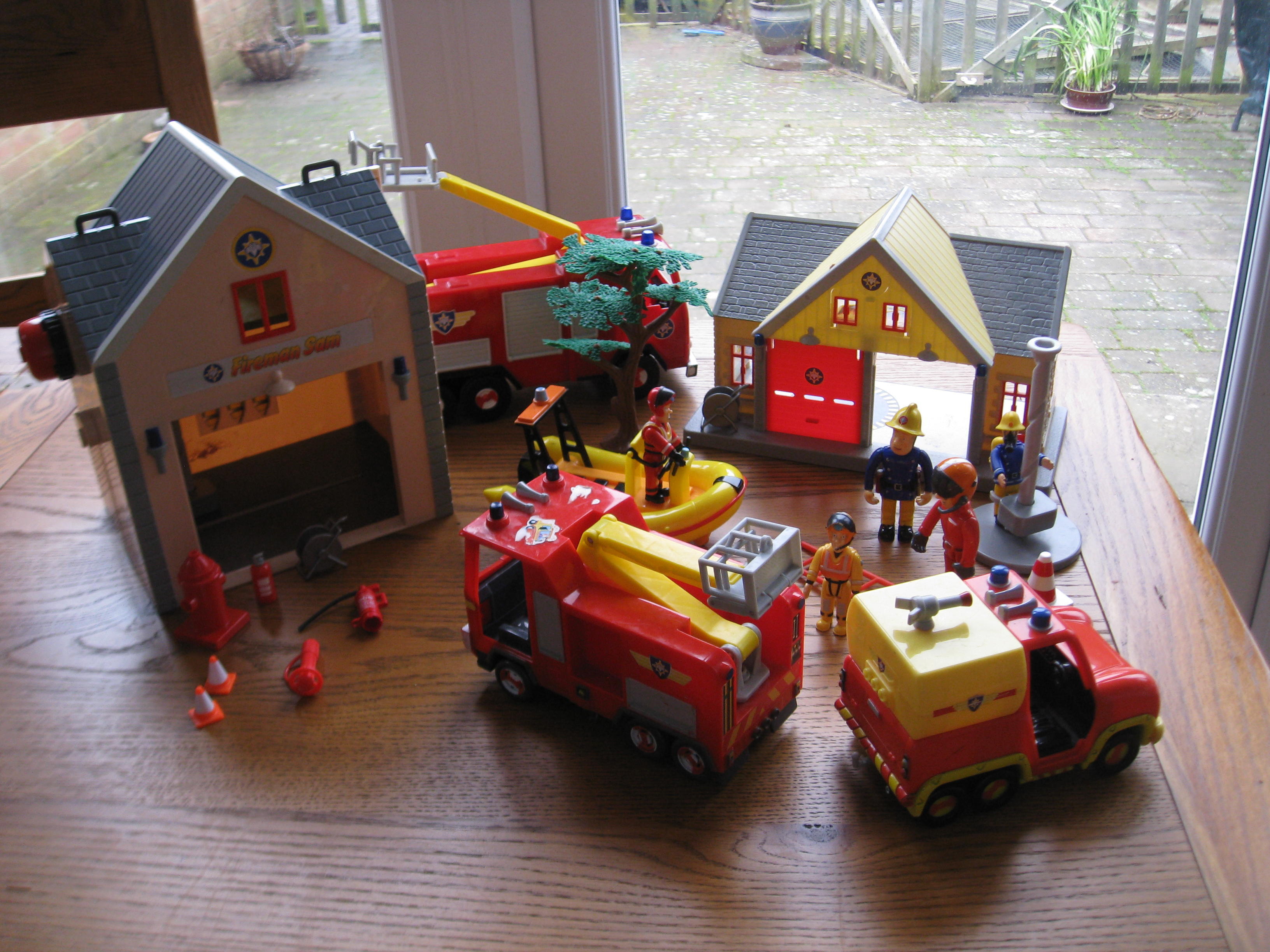 fireman sam lifeboat station