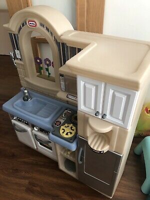 Vintage Little Tikes Party Kitchen Vgc Posot Class   Little Tikes Play Kitchen And Grill 20191004180327 