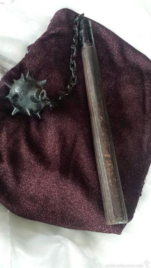 Mangual. maza de cadena o látigo de armas. Arma medieval