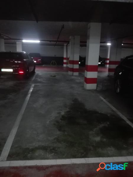 Se alquila plaza de parking en Paseo Mallorca