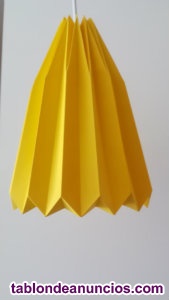Lámpara de colgar hecha a mano, origami, nueva sin usar.