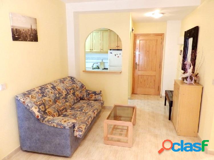 Ref. 7026 Three-bedroom apartment for long-term rent in a