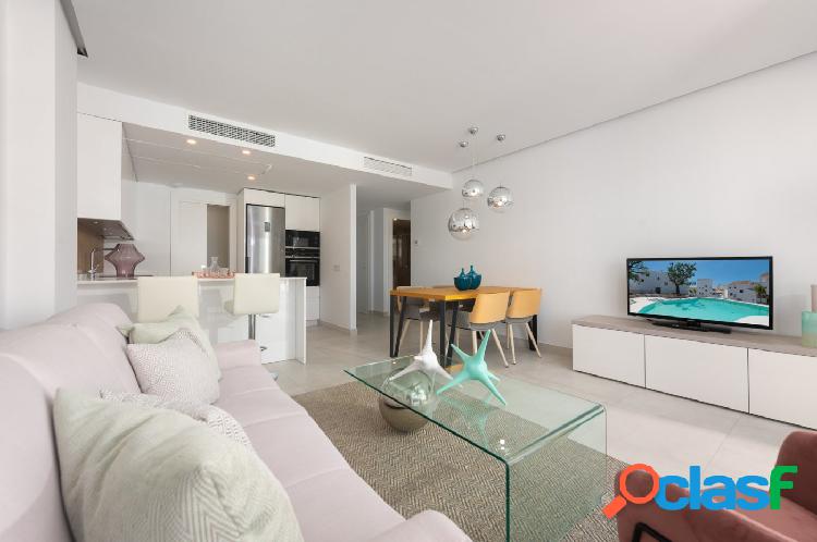 Lindo piso nuevo en Altos de Los Monteros. Beautiful flat in