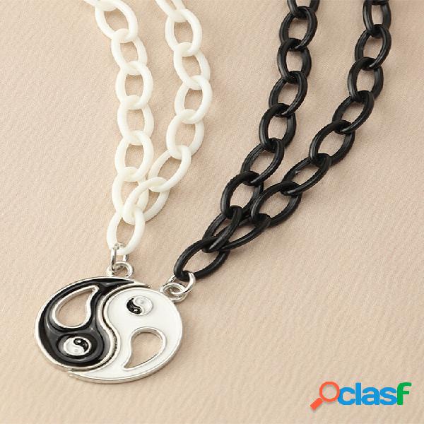 2 piezas vendimia Trendy Yin Yang Bagua Hollow Colgante