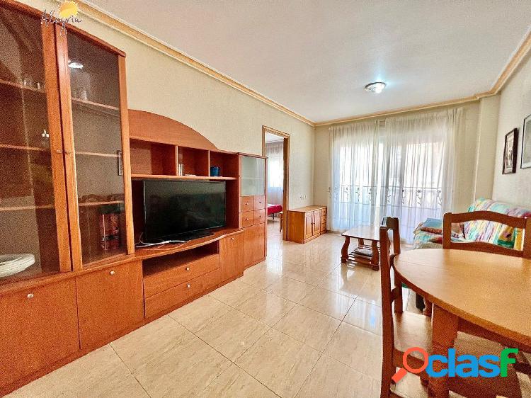 ACOGEDOR APARTAMENTO SEMINUEVO, CON EXCELENTES CALIDADES