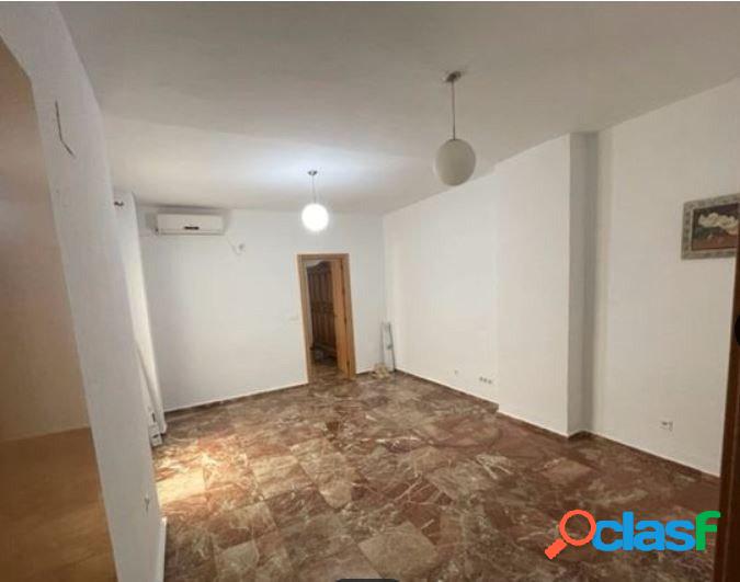 APARTAMENTO EN PLENO CENTRO