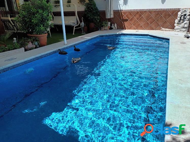 CASA CON PISCINA EN ENCINAREJO, CÓRDOBA