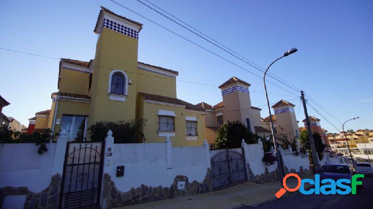 Casa-Chalet en Venta en San Miguel De Salinas Alicante