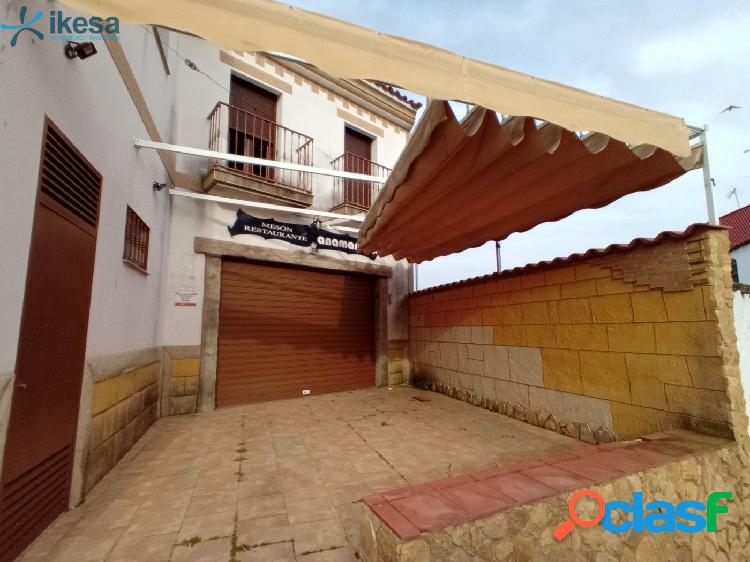 Casa adosada en venta en calle Andalucía en Cala