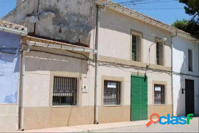Casa de pueblo en Venta en Pinoso Alicante