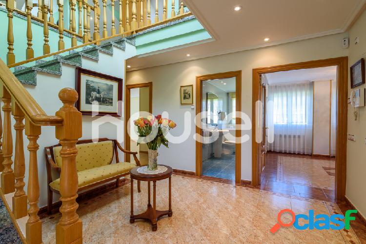 Casa en venta de 420 m² en Calle Campa de Olivares, 33013