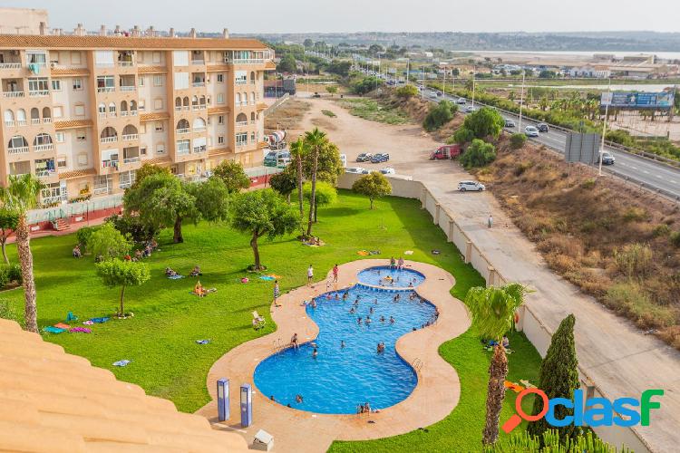 Oportunidad con zona residencial con piscina y zonas verdes