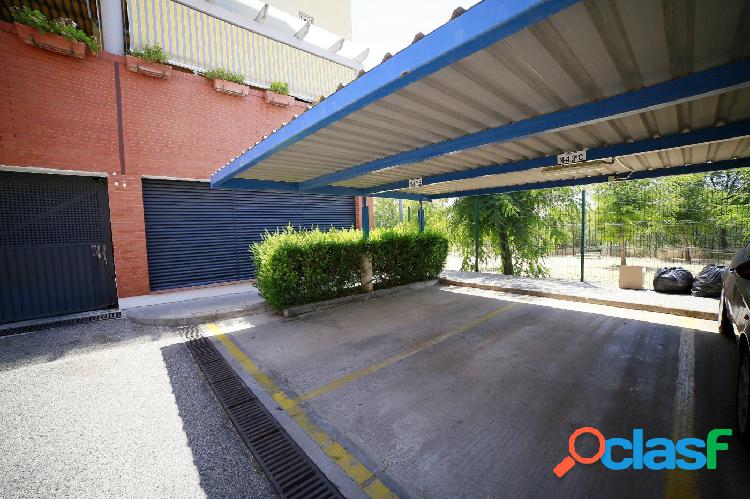 Plaza de garaje en venta en urbanización Cornisa Azul - San