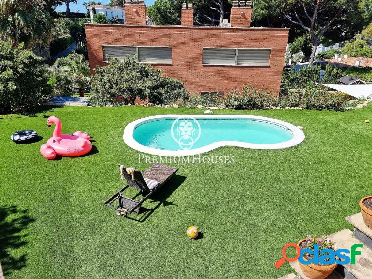 Preciosa casa en venta con piscina y vistas en Sant Pol de