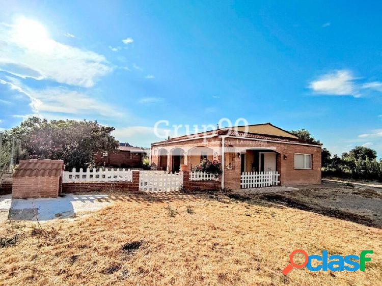 GRAN CHALET PARA ENTRAR A VIVIR, TERRENO DE MÁS DE 22.000