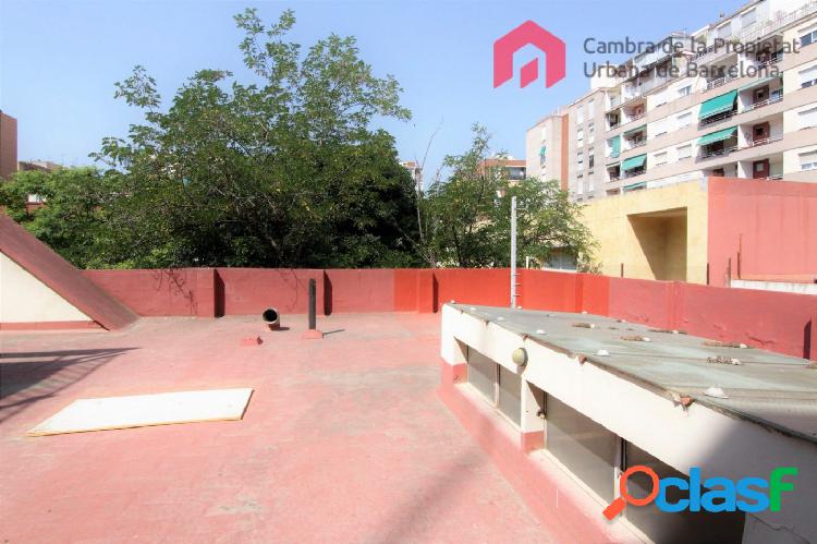 Local comercial con vivienda y terraza