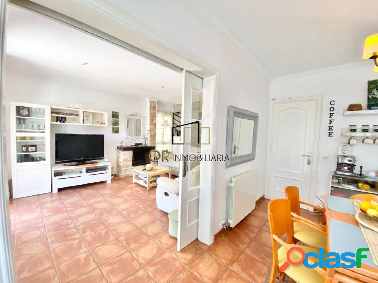 Casa 4 vientos, 3 baños, 4 hab, jardín, 2 terrazas y