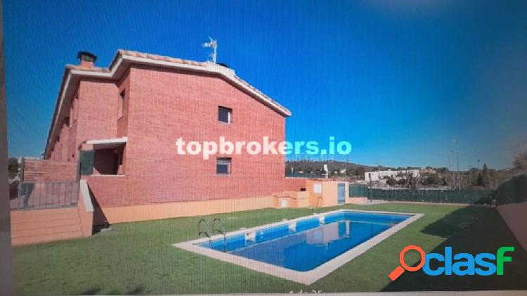 Casa en venta en Roda de Barà