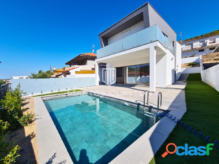 Casa independiente con piscina en venta en Mas Alba