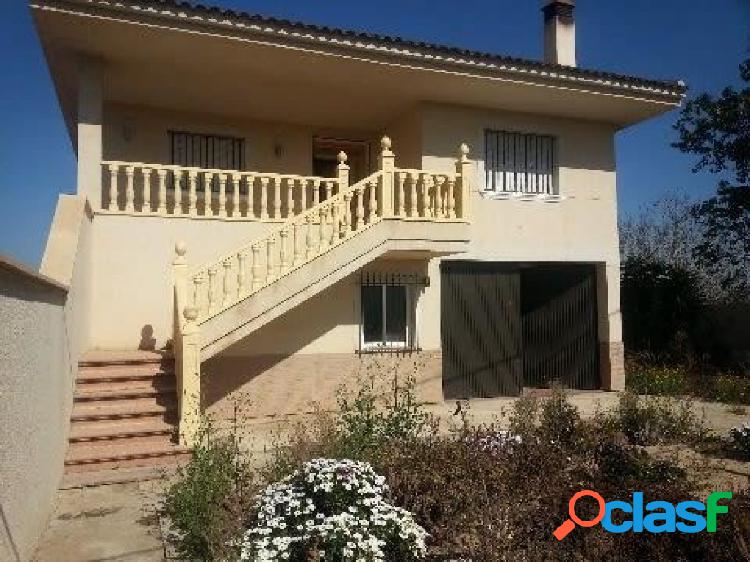 Chalet independiente en Alquerias