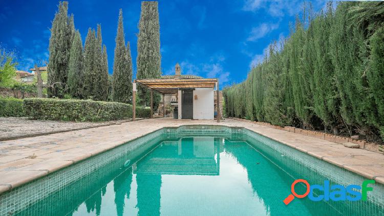 EXCLUSIVO CHALET EN LA MEJOR URBANIZACION CORTIJO DE LA LUZ