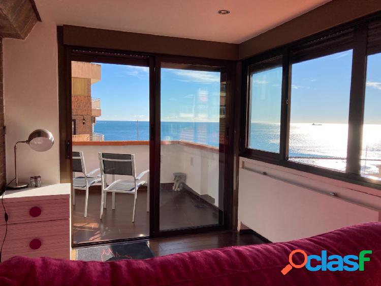 Estupendo piso con vistas al mar, playa Postiguet, Alicante