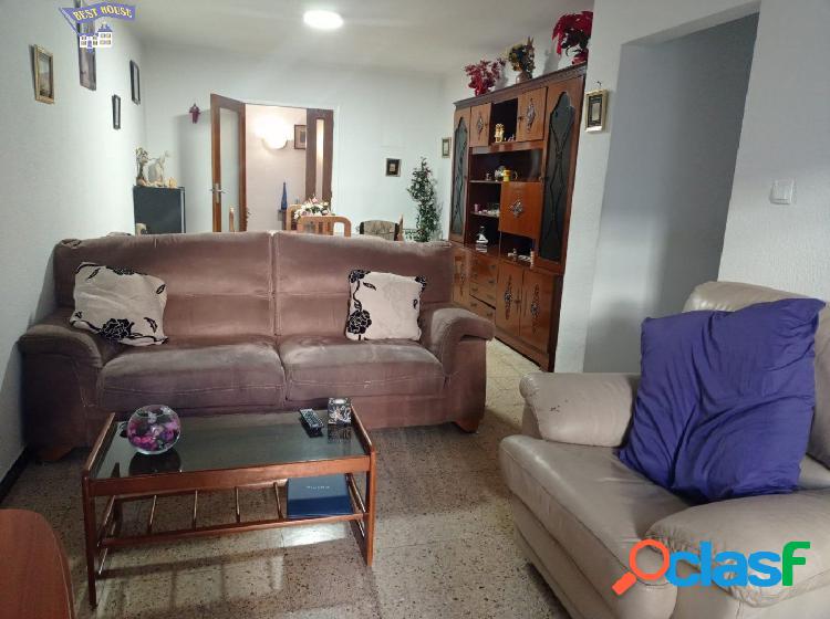 Oportunidad de Piso en el Centro de Sentmenat de 3