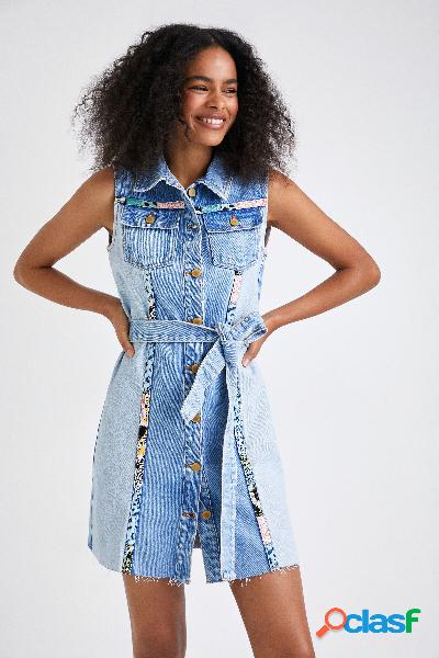 Vestido corto denim patch