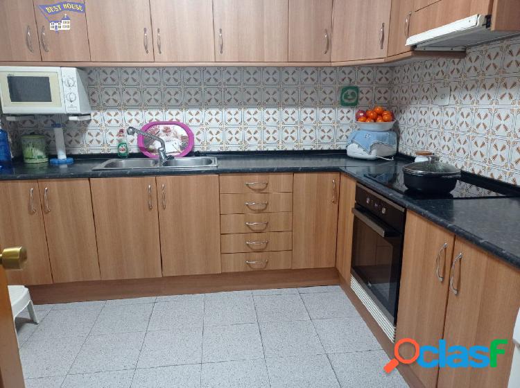 Casa en Zona Torre Romeu- Sabadell de 3 habitaciones,
