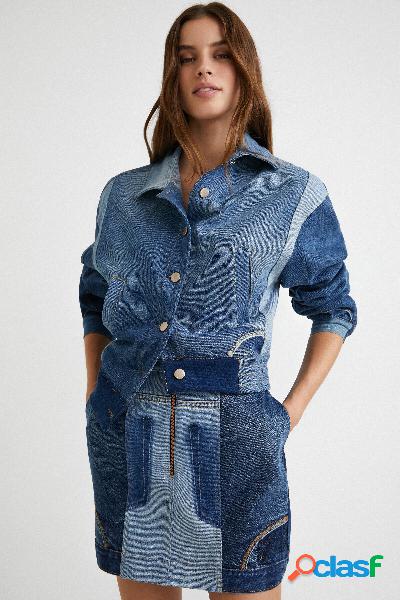 Chaqueta vaquera cropped upcycling