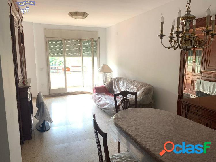 OPORTUNIDAD PISO DE 4 HABITACIONES, DOS BAÑOS Y TERRAZA -