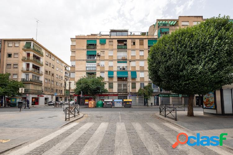 Piso a la venta en Avenida Dilar