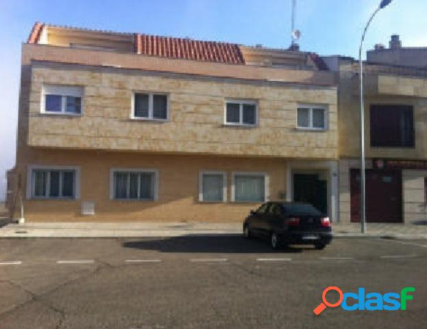 Urbis te ofrece plazas de garaje en venta en Villares de la