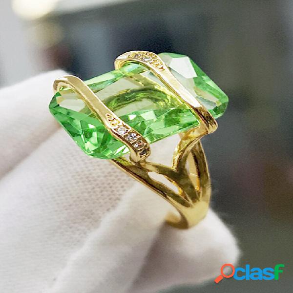 Anillo de circón cuadrado geométrico chapado en oro de 18