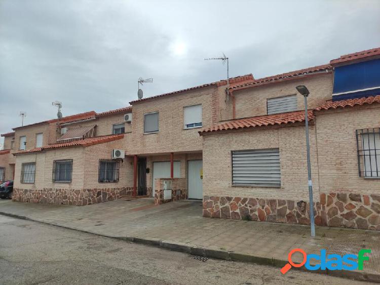 Casa / Chalet en venta en Mascaraque de 140 m2