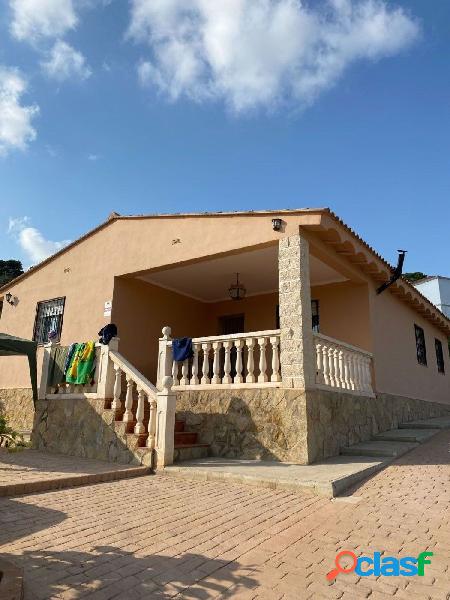 Chalet independiente en venta en Pedralba