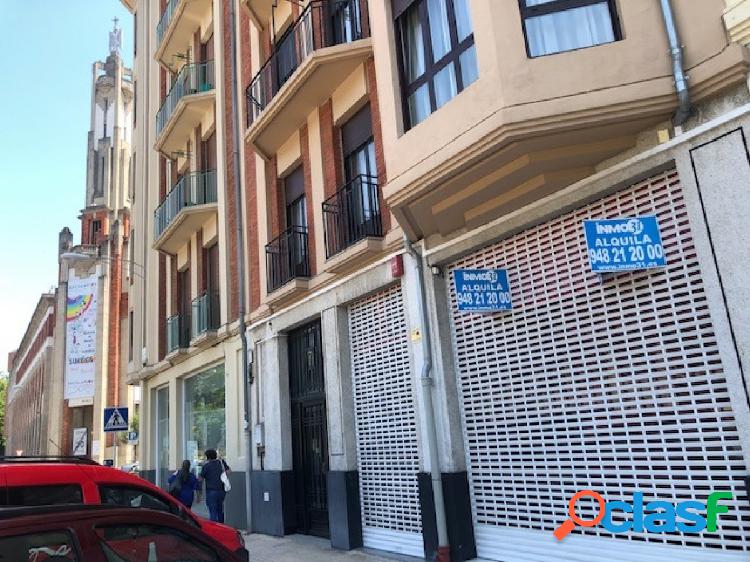 ENSANCHE, LOCAL ACONDICIONADO COMO OFICINAS EN ALQUILER