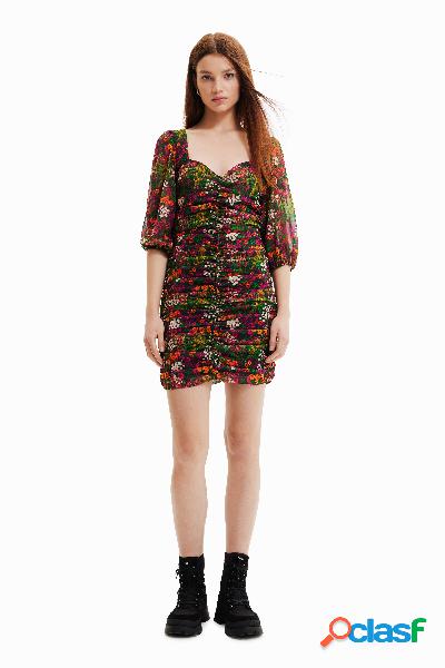 Vestido corto slim fruncido