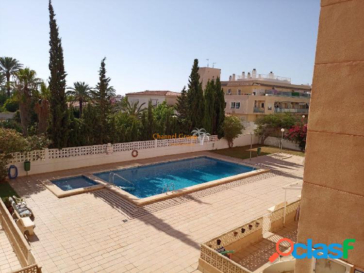 Apartamento en Torrevieja con piscina!