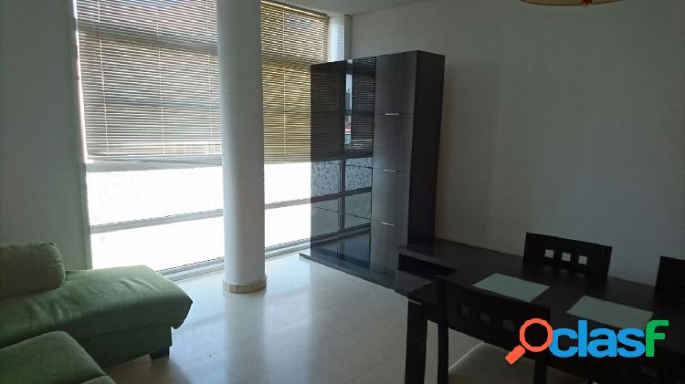 JUNTO C/ CALDERS - PISO EN FINCA JOVEN, 2 HABITACIONES Y