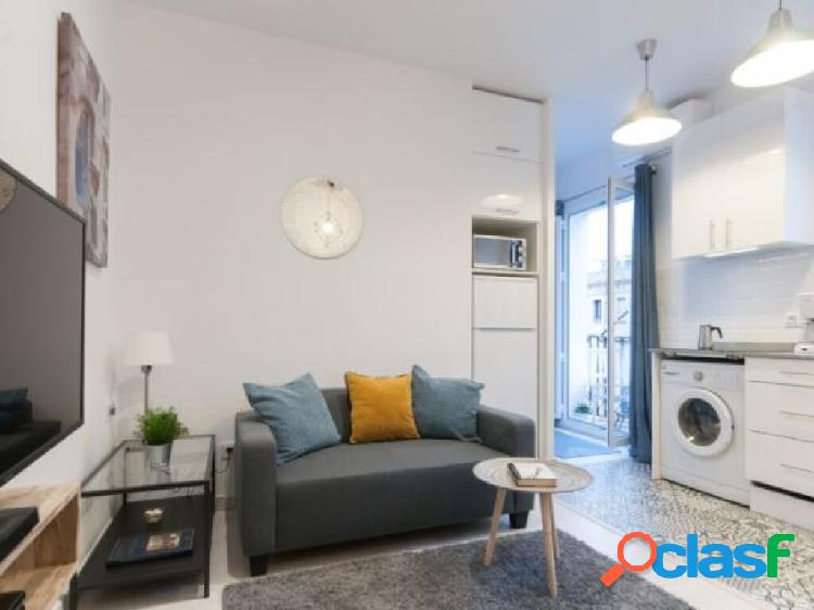Moderno y hermoso apartamento de 2 habitaciones en Barcelona