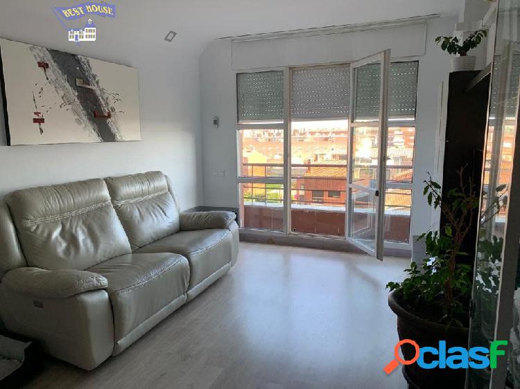 PISO REFORMADO DE 3 HABITACIONES CON PARKING EN LA ZONA DE