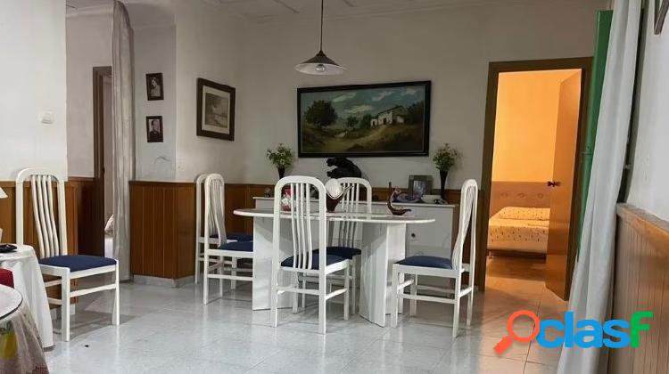 SE VENDE PISO EN CUART DE POBLET.