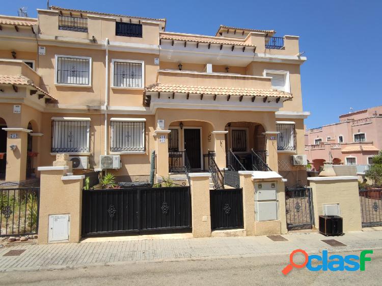 Adosado a la venta en Orihuela Costa