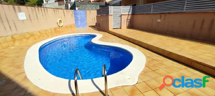APARTAMENTO CON PISCINA COMUNITARIA