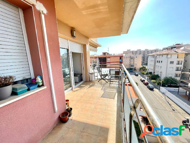 ATICO CON SOLARIUM A 100 M DE LA PLAYA