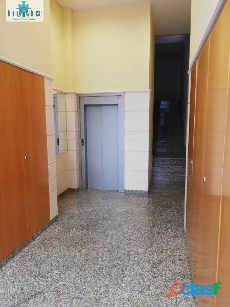 INMOHOUSE VENDE APARTAMENTO MUY RECOGIDO DE DOS DORMITORIOS