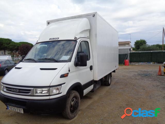 IVECO Daily diÃÂ©sel en Calonge (Girona)